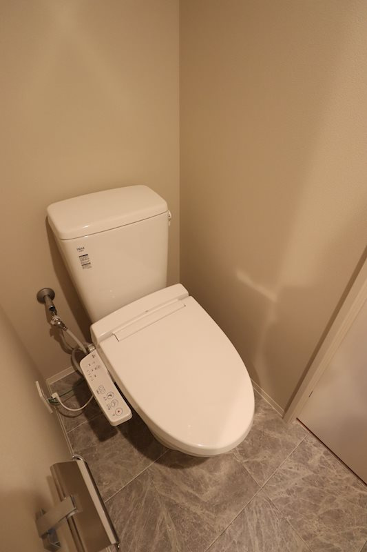 豊島区西池袋３丁目の賃貸マンションのトイレ