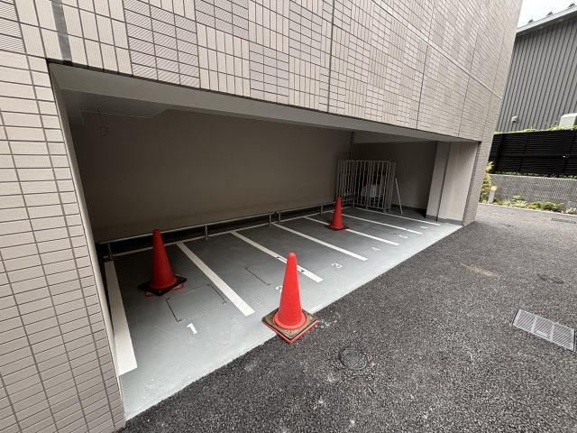 GENOVIA小村井の駐車場|バイク置き場