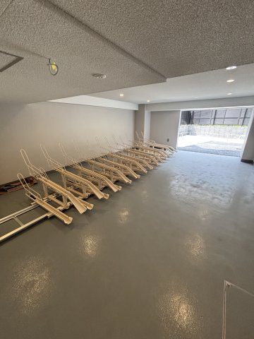 GENOVIA小村井の駐車場|駐輪場

