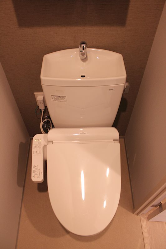 新品家具付きマンション東神田17(KaGood東京)のトイレ