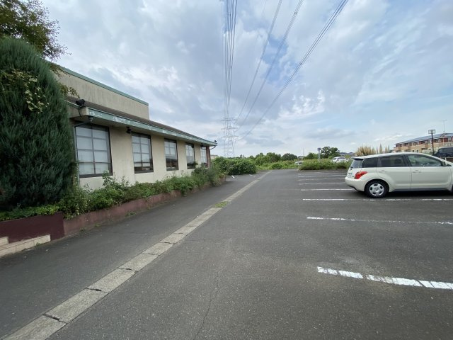 下妻店舗事務所の駐車場