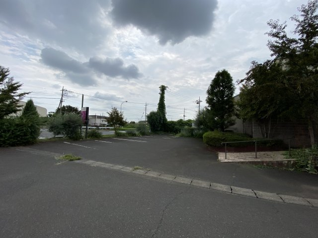 下妻店舗事務所の駐車場