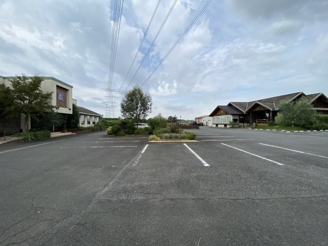 下妻店舗事務所の駐車場