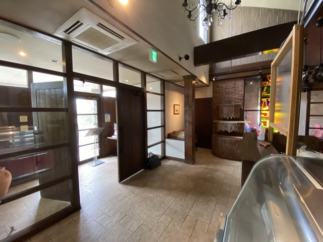 下妻店舗事務所のロビー