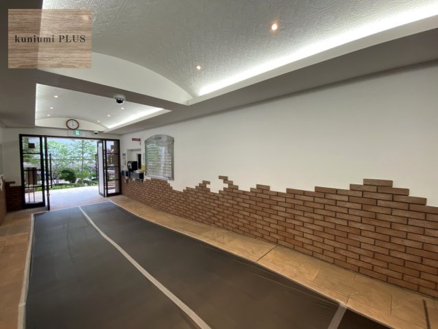 中本公園スカイハイツのエントランス