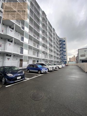 中本公園スカイハイツの駐車場