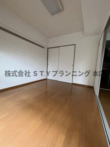 仲介手数料０円！ジュノスの洋室