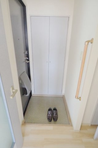 TKハイツの玄関