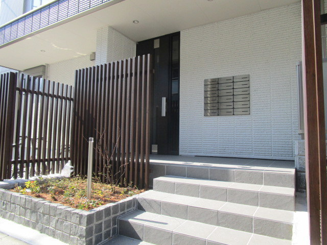 Ｐｌａｉｓｉｒ本中山　プレジールモトナカヤマのエントランス|★エントランス★オートロック★