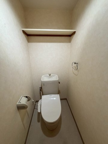 大阪市中央区南久宝寺町２丁目の賃貸マンションのトイレ