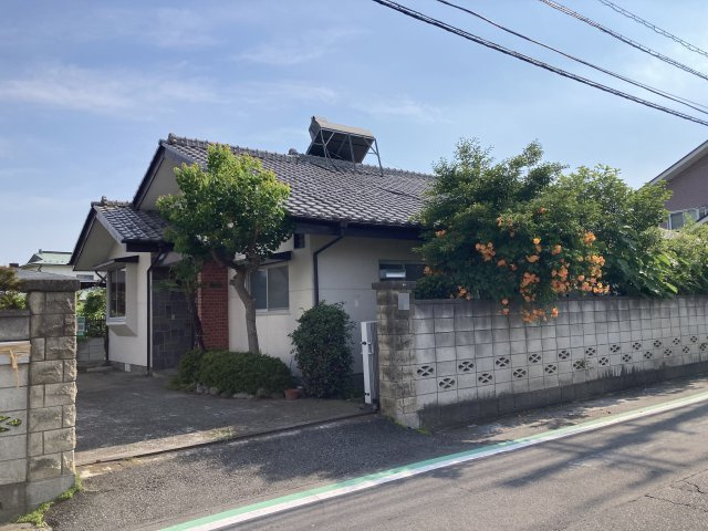 前橋市箱田町　平屋中古住宅の玄関