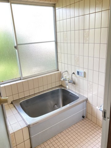 前橋市箱田町　平屋中古住宅の浴室