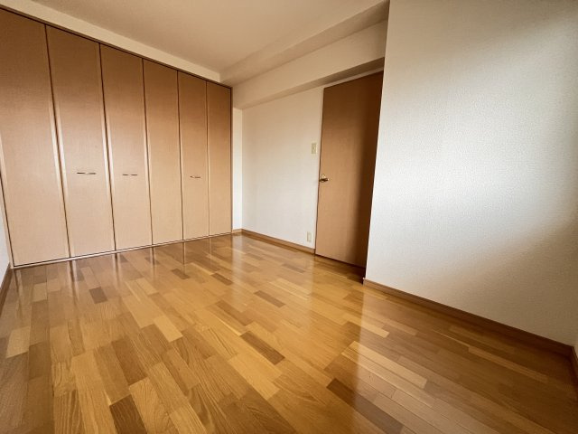 リファインド・Fの内装