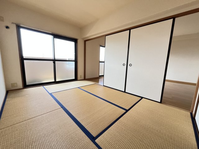 リファインド・Fの内装