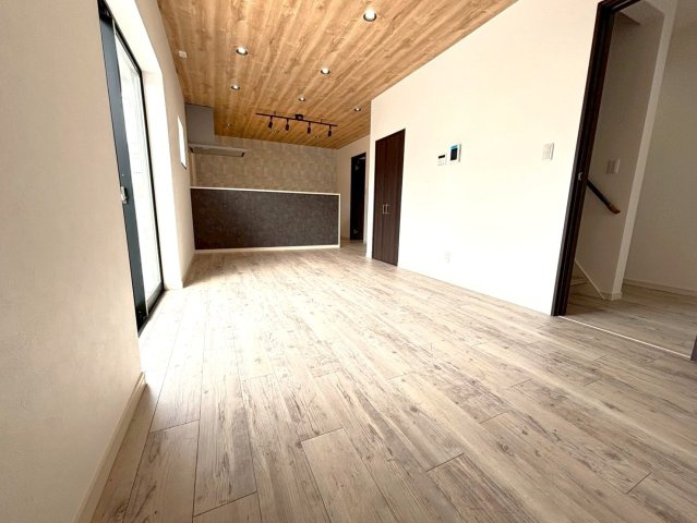 仁井令の居間・リビング