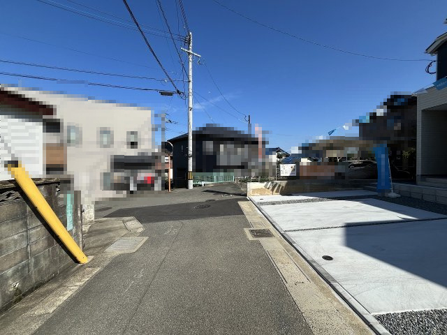 【その他】 | 福岡市南区大平寺2丁目4期　1号棟（全3棟）【仲介手数料無料・0円】 | 現地写真。前面道路です。