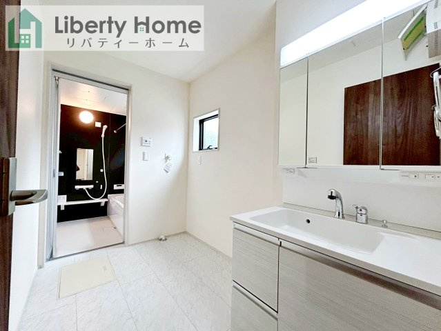 水戸市内原町第11　新築戸建の内装