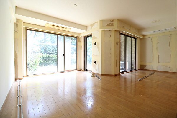 【居間・リビング】