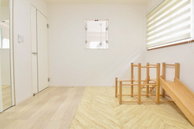 糟屋郡宇美町大字井野 中古戸建の洋室|子供部屋やワークスペースなど、多用途に使える洋室！