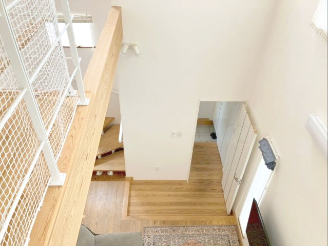 糟屋郡宇美町大字井野 中古戸建の内装|吹抜けは開放感があり、2階から1階の家族とのコミュニケーションが取りやすいです！