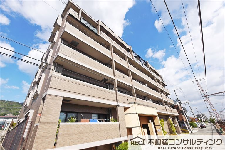 ステイツ岡本ANNEXの外観