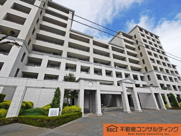 ジークレフ西宮武庫川館 アビエス館の外観