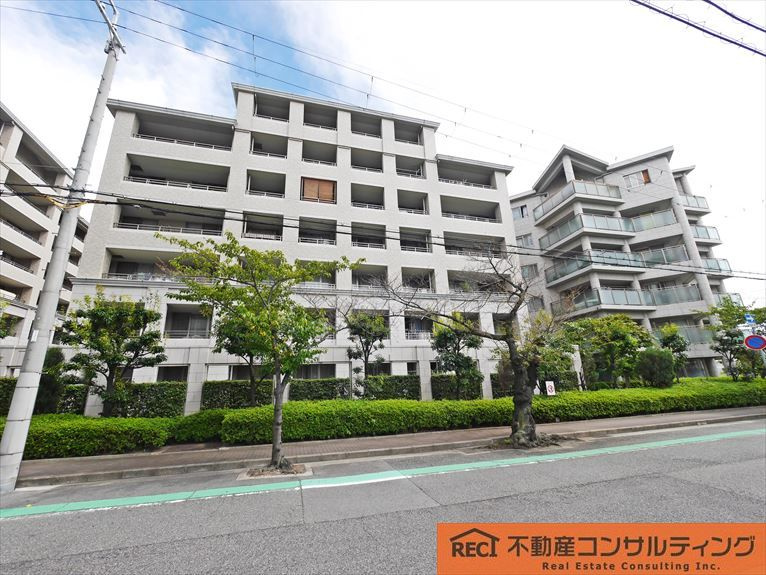 ジークレフ西宮武庫川館 アビエス館の外観