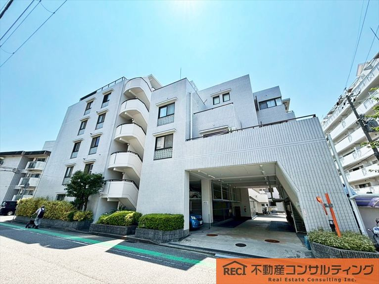 グランドヴィラ西宮の外観