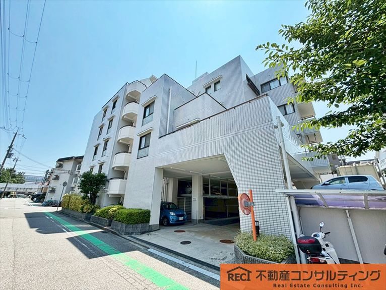 グランドヴィラ西宮の外観|開放感のある南東角部屋！