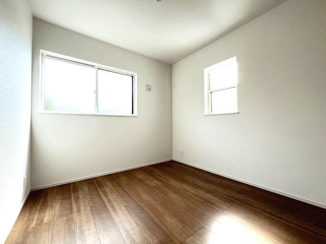 【子供部屋】 | 糟屋郡第1宇美町神武原1丁目　3号棟（全3棟）【仲介手数料無料・0円】 | 現地写真。