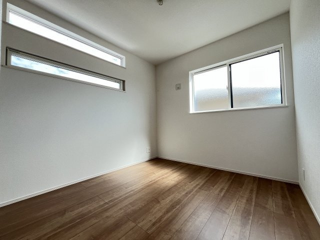 【子供部屋】 | 糟屋郡第1宇美町神武原1丁目　3号棟（全3棟）【仲介手数料無料・0円】 | 現地写真。