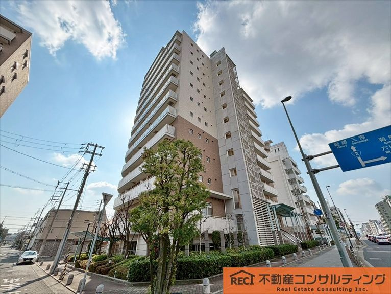 メゾン新御影の外観|南東向きで陽当たり良好