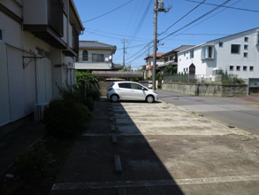 【駐車場】