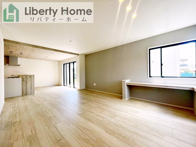 笠間市南友部1期　新築戸建　1号棟の居間・リビング