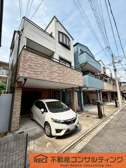 西宮市宮前町　中古戸建の外観