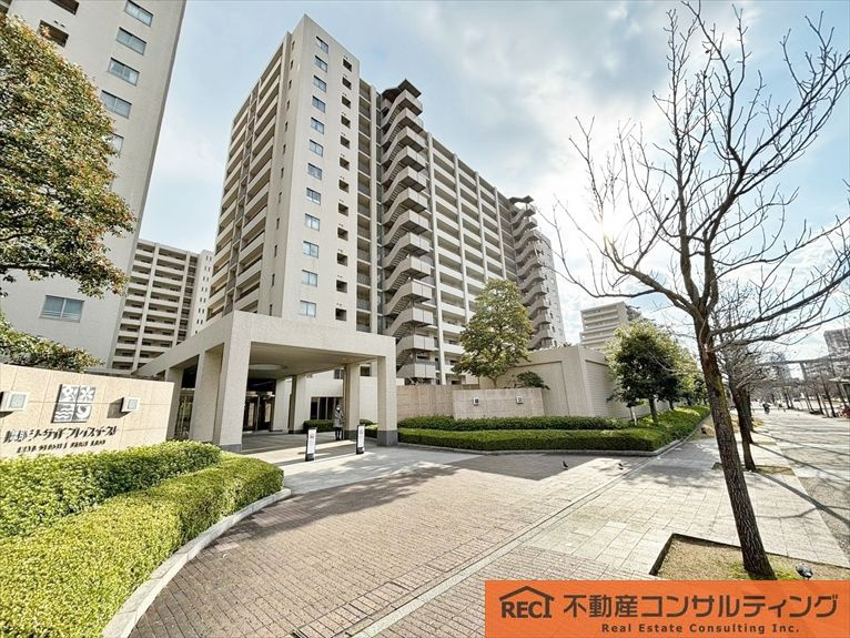 摩耶シーサイドプレイスイースト1番館の外観