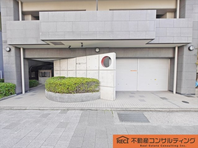 甲子園プラッツのエントランス