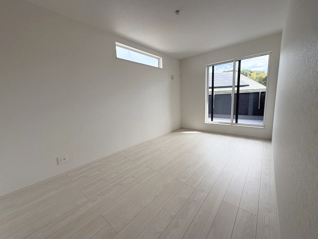 【寝室】 | 糟屋郡第1宇美町神武原1丁目　2号棟（全3棟）【仲介手数料無料・0円】 | 現地写真。