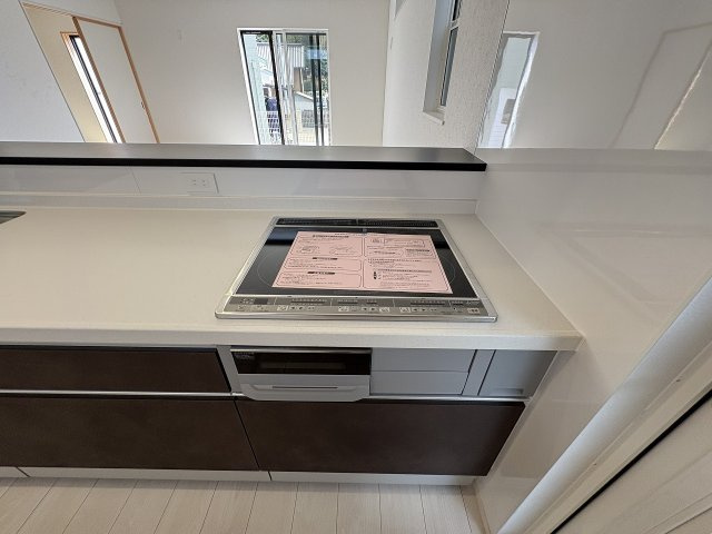 【キッチン】 | 糟屋郡第1宇美町神武原1丁目　2号棟（全3棟）【仲介手数料無料・0円】 | 現地写真。