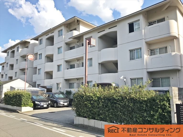 ローズハイツ西宮宮前町二号棟の外観