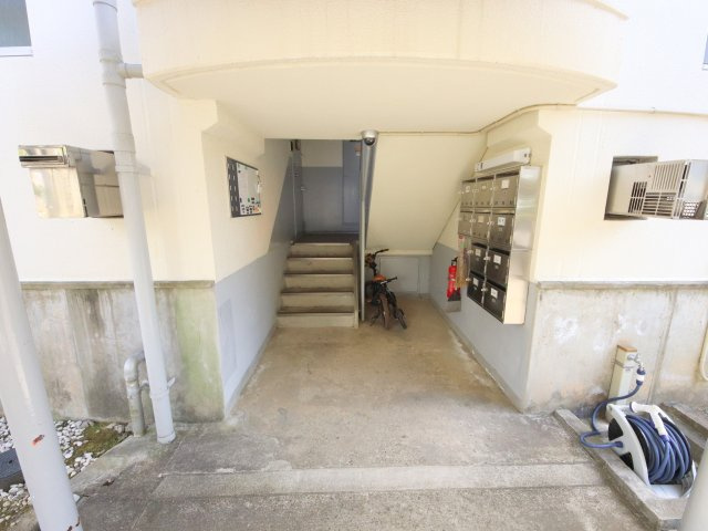 近鉄東生駒ガーデンハイツI棟の和室