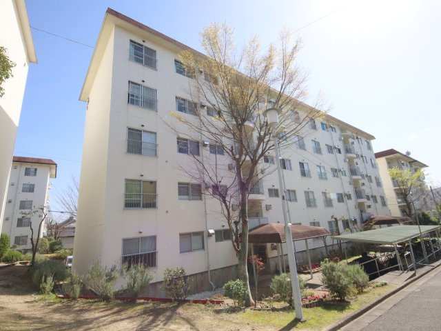 近鉄東生駒ガーデンハイツI棟