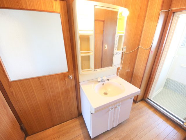 近鉄東生駒ガーデンハイツI棟の和室