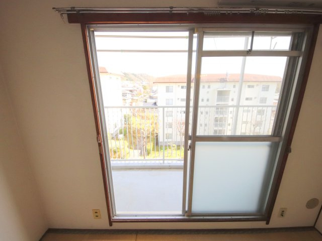 近鉄東生駒ガーデンハイツI棟のキッチン