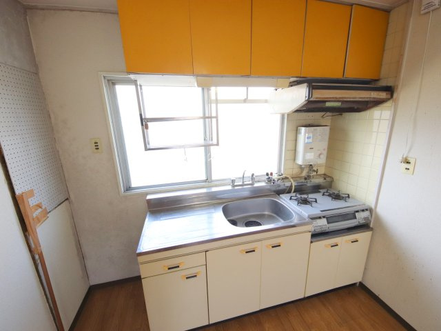 近鉄東生駒ガーデンハイツI棟のキッチン