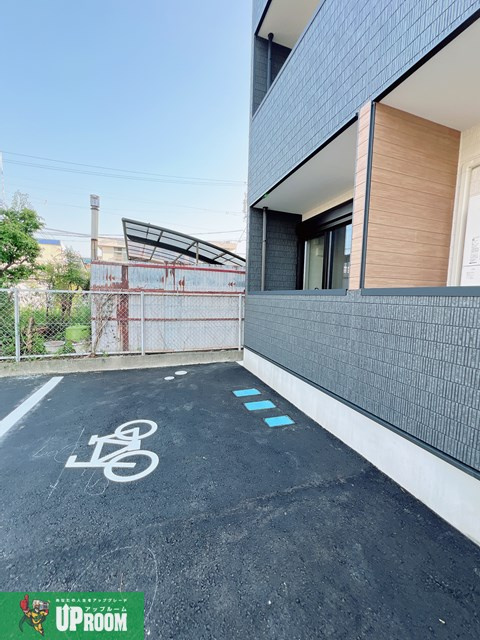 LECOCON岩倉Ⅳの駐車場
