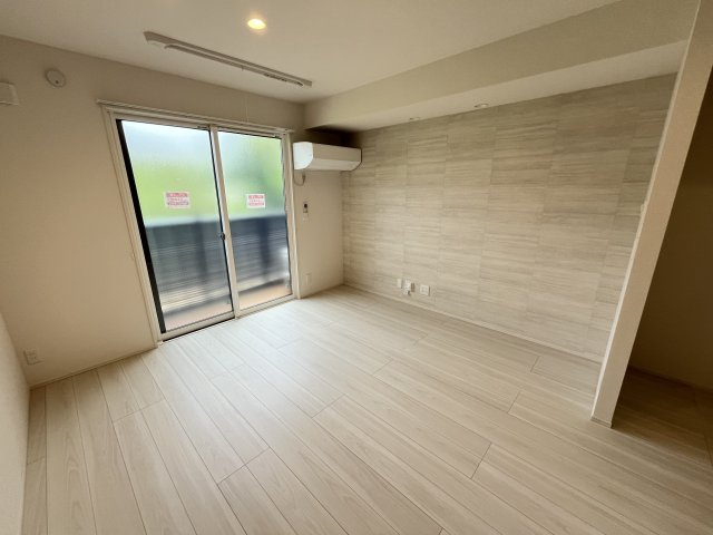 rekora(レコラ)の居間・リビング