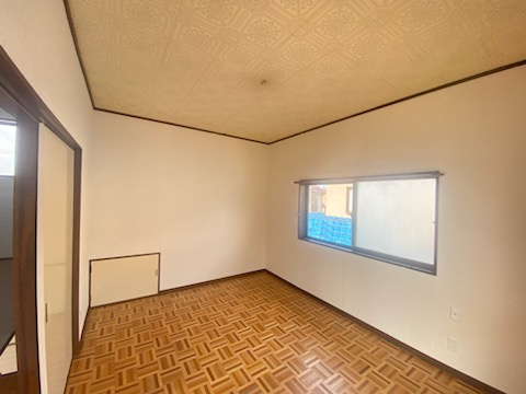 西城南戸建の居間・リビング