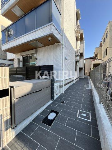 アザレア深江橋のエントランス