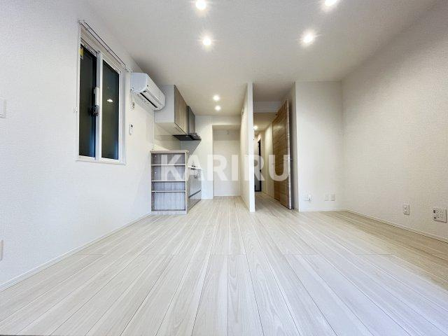 アザレア深江橋の居間・リビング